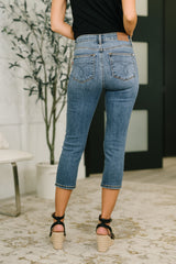 Hazel Blues® | Deborah Mid Rise Capri
