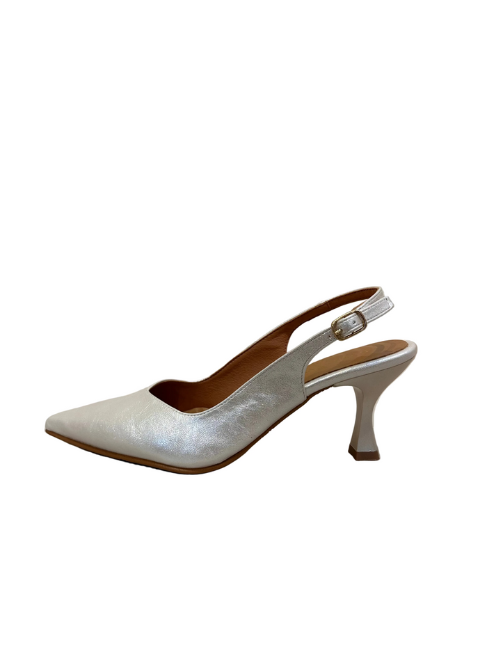ZAPATO DANIELA VEGA DESTALONADO CHAMPAGNE