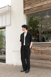 CRINKLED SHORT SLEEVE BUTTON UP SHIRT