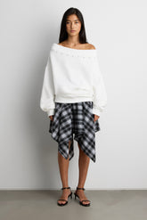 RELAXED STUDDED OFF SHOULDER TOP