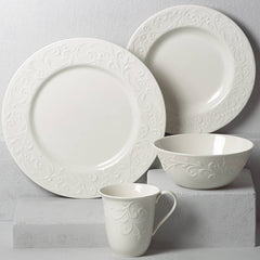 Opal Innocence Carved™ 4-piece Place Setting