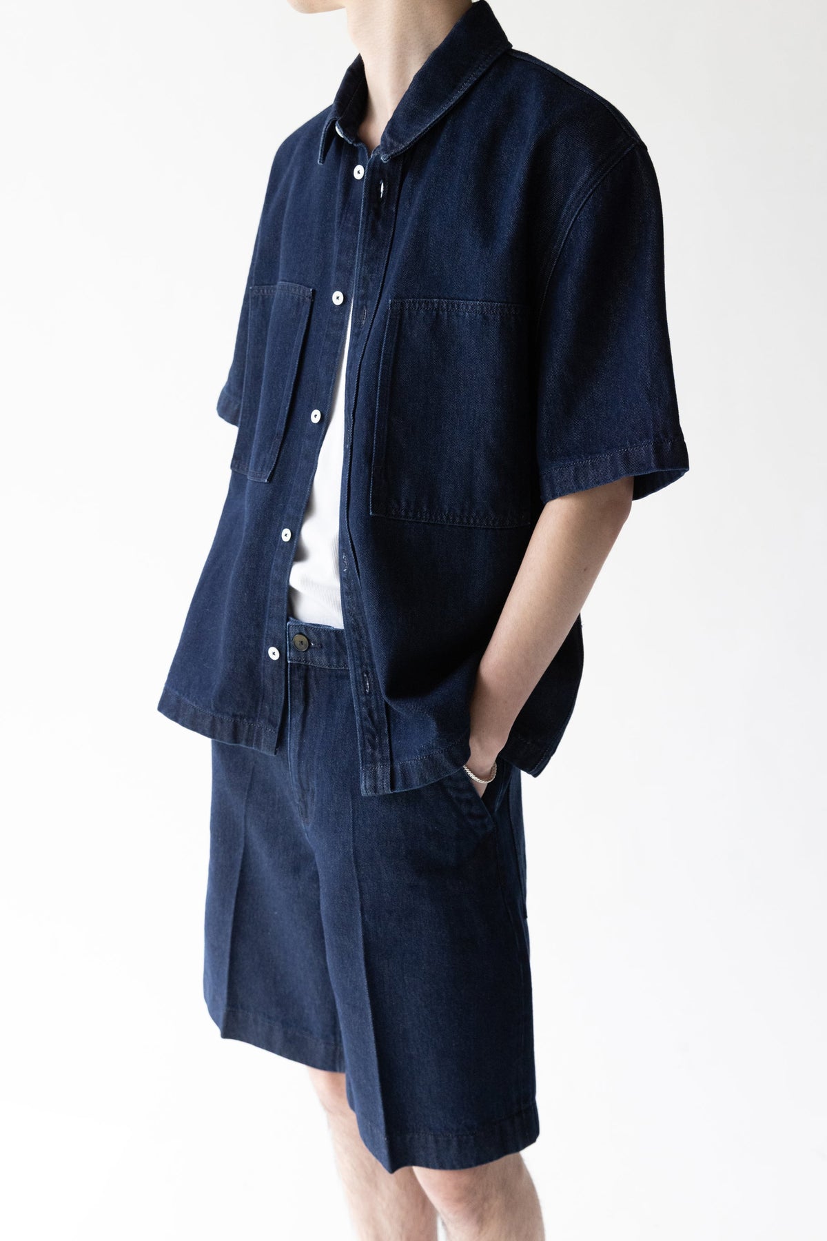 OVERSIZED PRESSED DENIM JORT