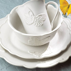 Butterfly Meadow Carved Vanilla 4pc Place Setting