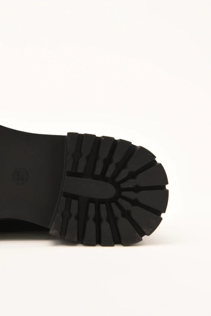 MOCASIN AZAREY NEGRO CHAROL